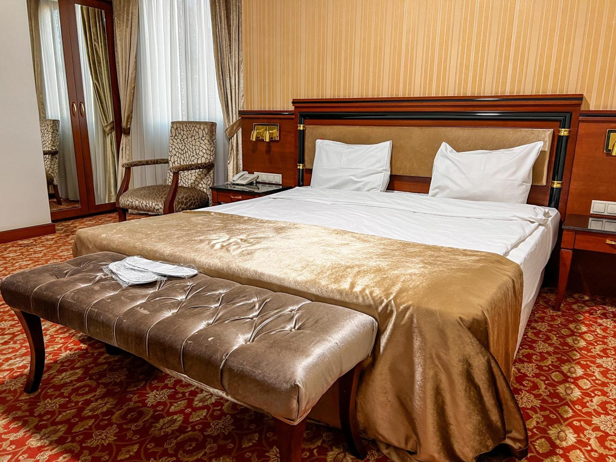 Atropat Old City Hotel Баку Екстер'єр фото